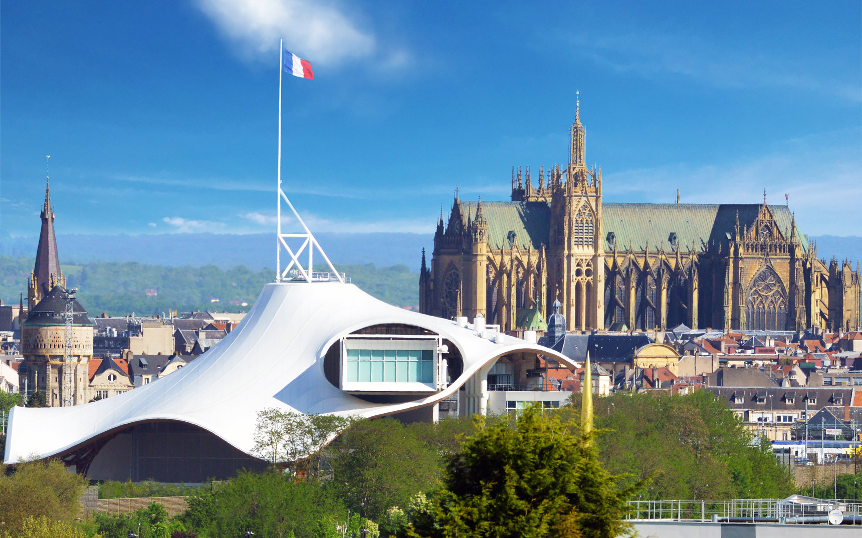 Centre Pompidou-Metz et Cathédrale Saint-Étienne