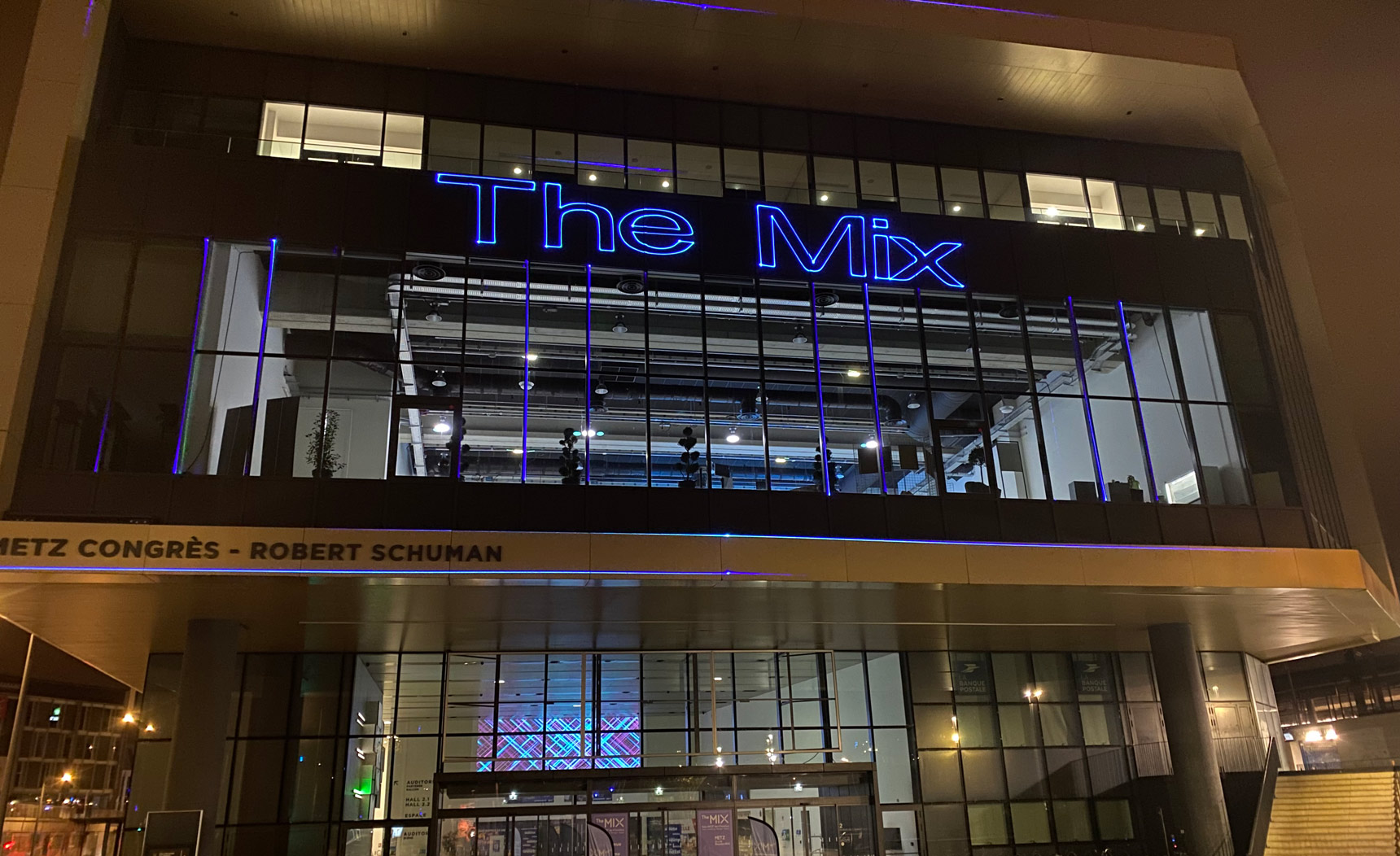 Logo The MIX sur la façade de Metz Congrès Robert Schuman
